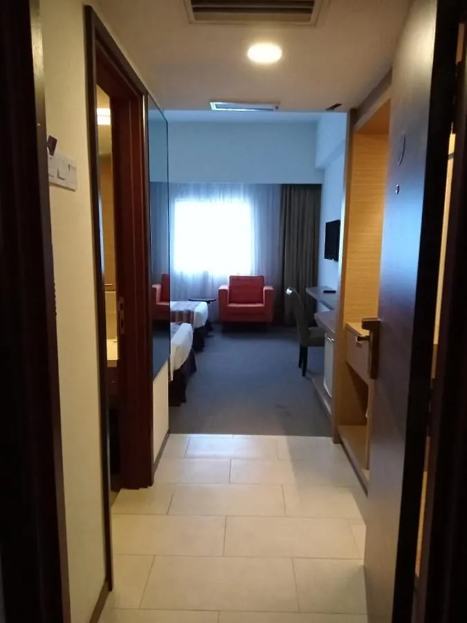 Grand Barakah Hotel アンパン 3*,  マレーシア